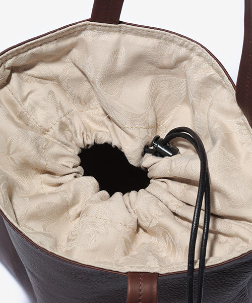 MR.OLIVE E.O.I / WATERPROOF WASHABLE LEATHER FLAT TOTE BAG(MEDIUM)