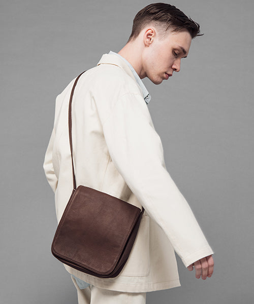 MR.OLIVE E.O.I / WATER PROOF WASHABLE LEATHER / SMART MAIL BAG