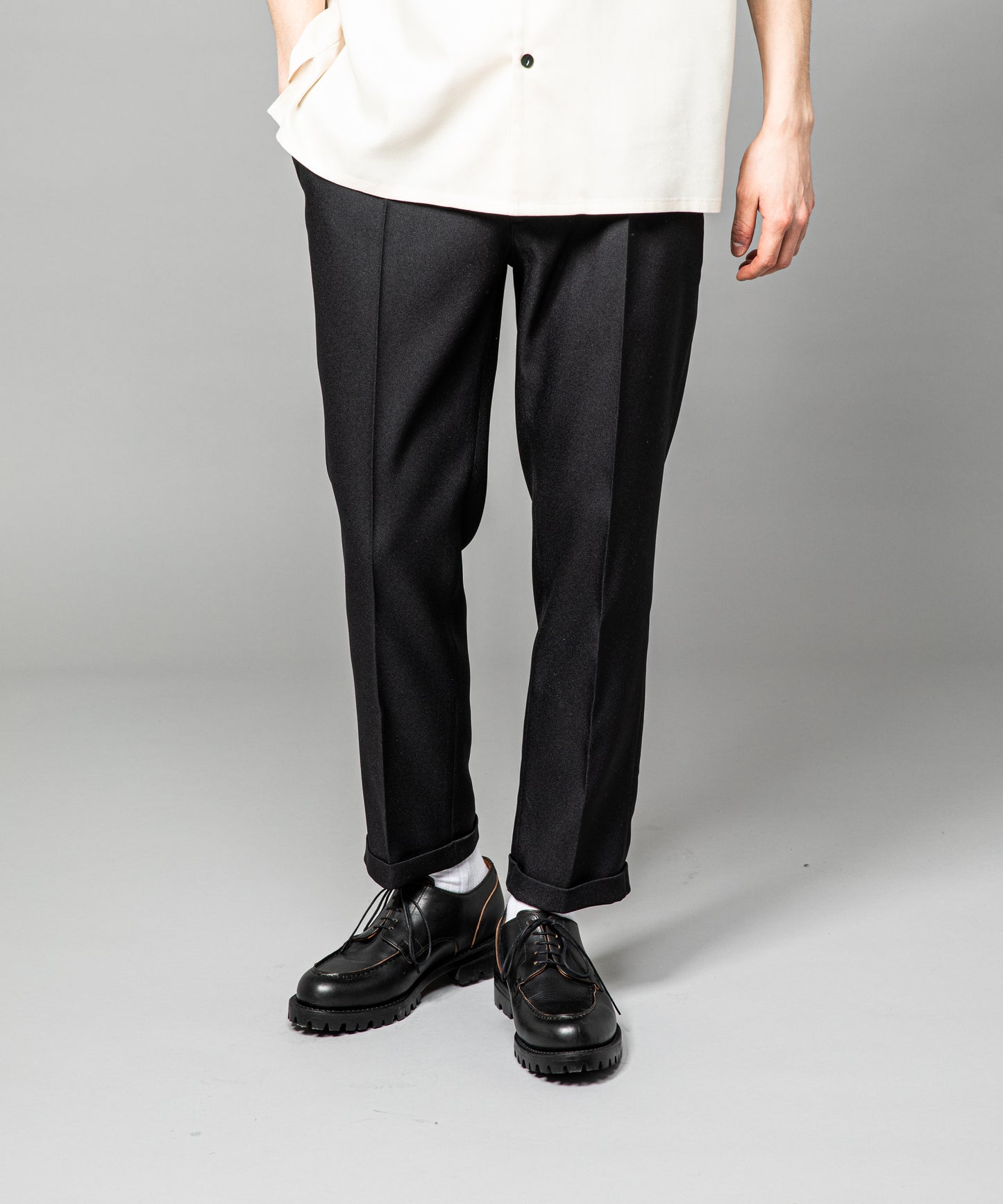 MR.OLIVE / RETORO POLYESTER TWILL / EASY ONE PLEATS STA-PREST TAPERED PANTS