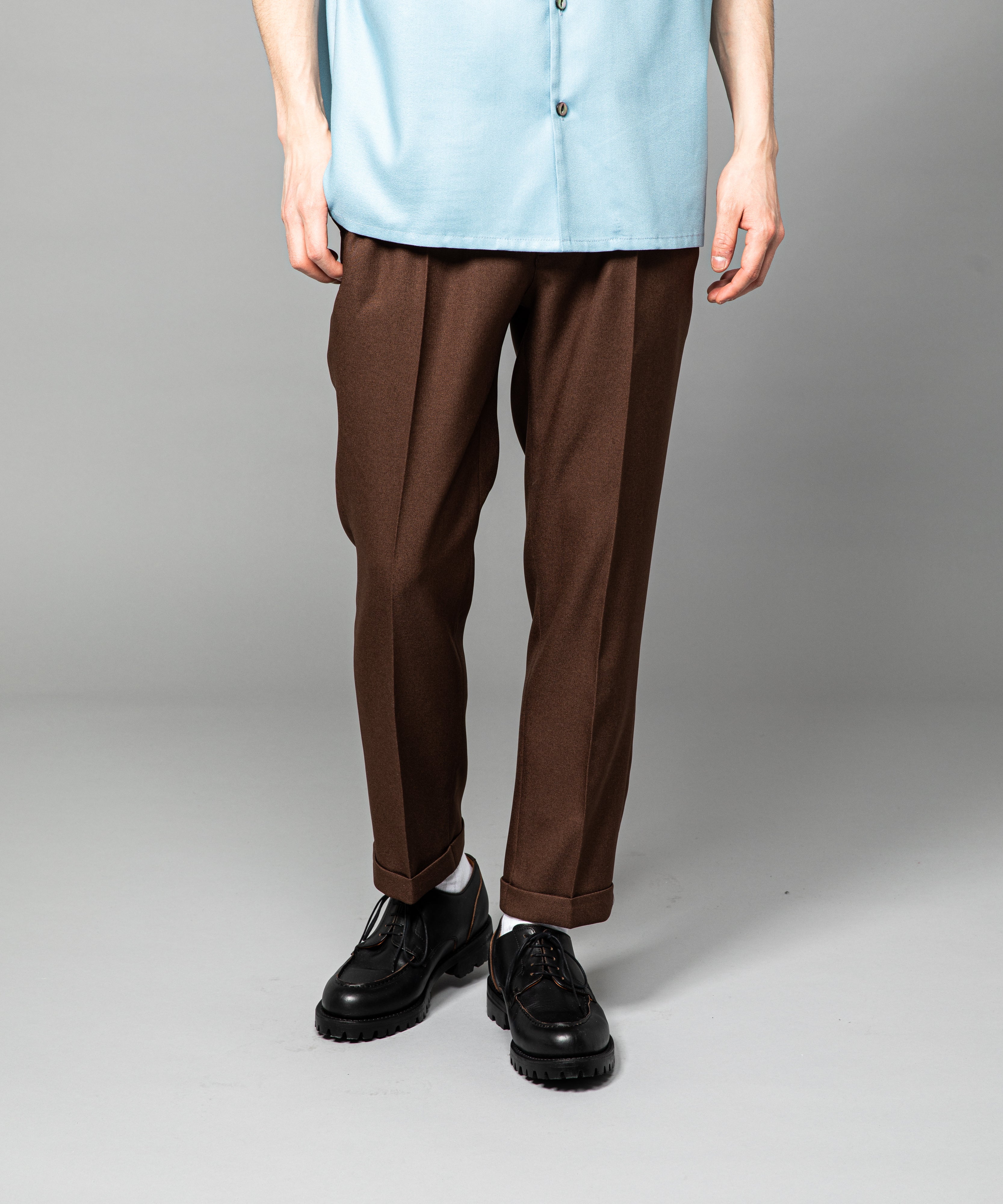 MR.OLIVE / RETORO POLYESTER TWILL / EASY ONE PLEATS STA-PREST TAPERED PANTS